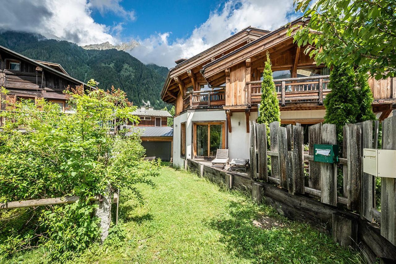 Eden Hotel, Apartments And Chalet Chamonix Les Praz Ngoại thất bức ảnh